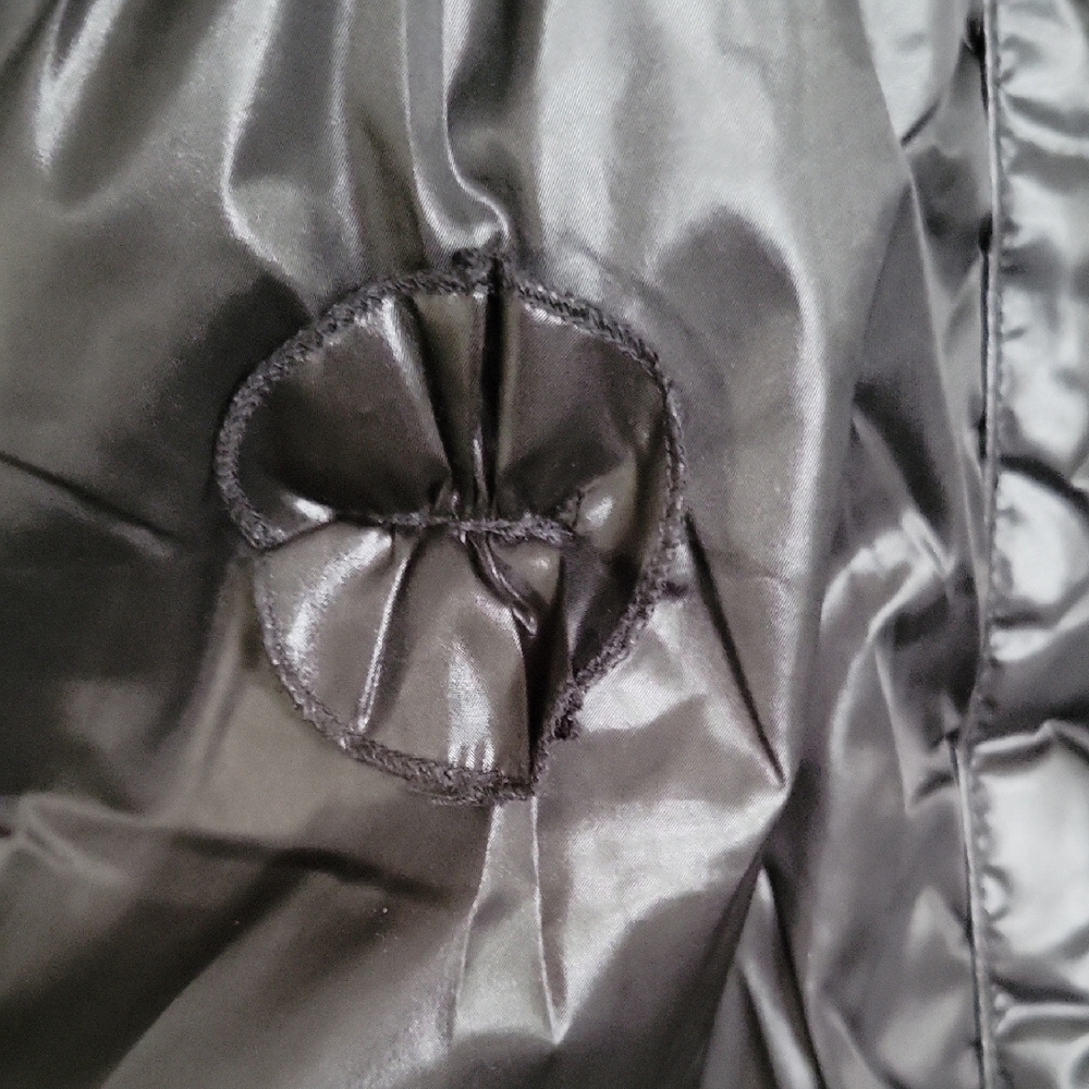 Adorable Long Women's Black Quilted Jacket - Picture 3 of 8